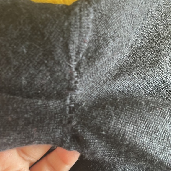 Authentic FENDI cashmere sweater - Picture 5 of 6